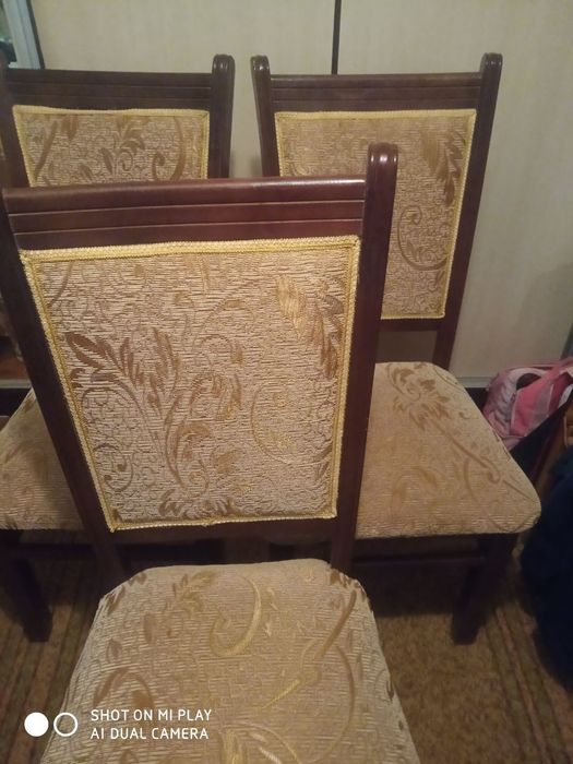 Стулья для гостинной