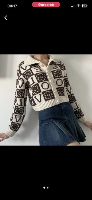 Женская кофта BERSHKA