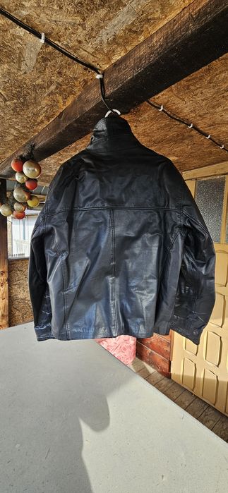 Geaca scurtă din Piele  mărimea L