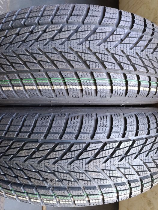 Anvelope de iarnă noi 215 65 17 Goodyear dot 2024