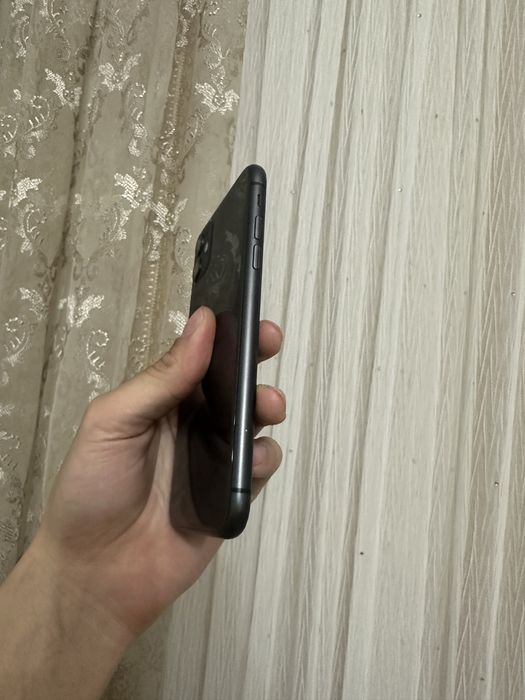 IPhone 11 128ГБ/84% Состояние идиал