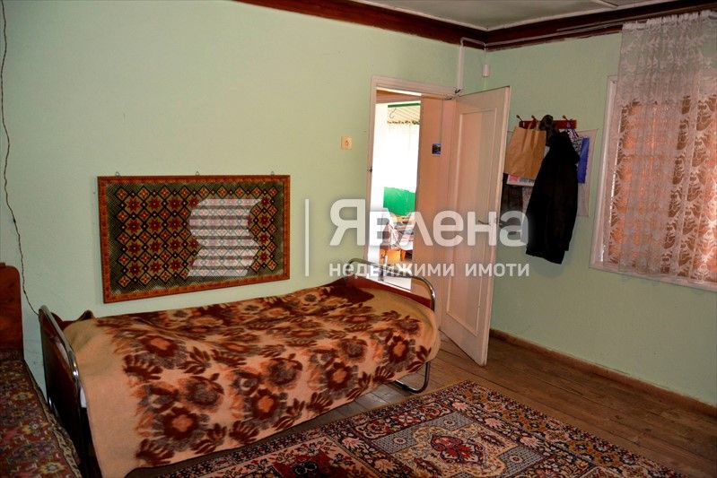 Продава се Къща в с. Яздач, Област Стара Загора - 140 кв.м за 300 €/кв.м - Снимка #10