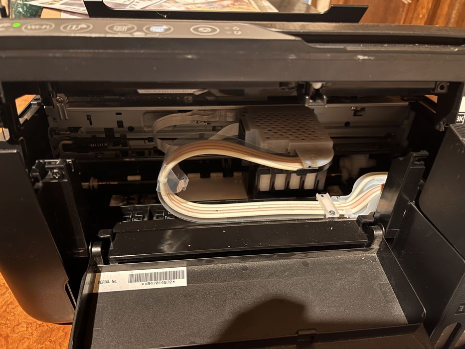 Se vinde multifunctional Epson din poze