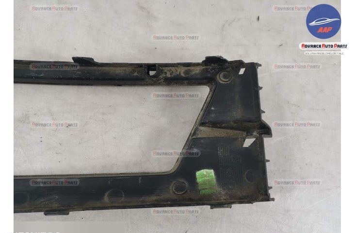 Шкода Рапид / Skoda Rapid 1 [Оригинална лява решетка на фар]