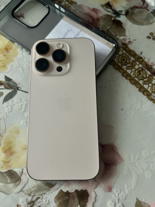 Айфон 16 pro идельный 256 гб