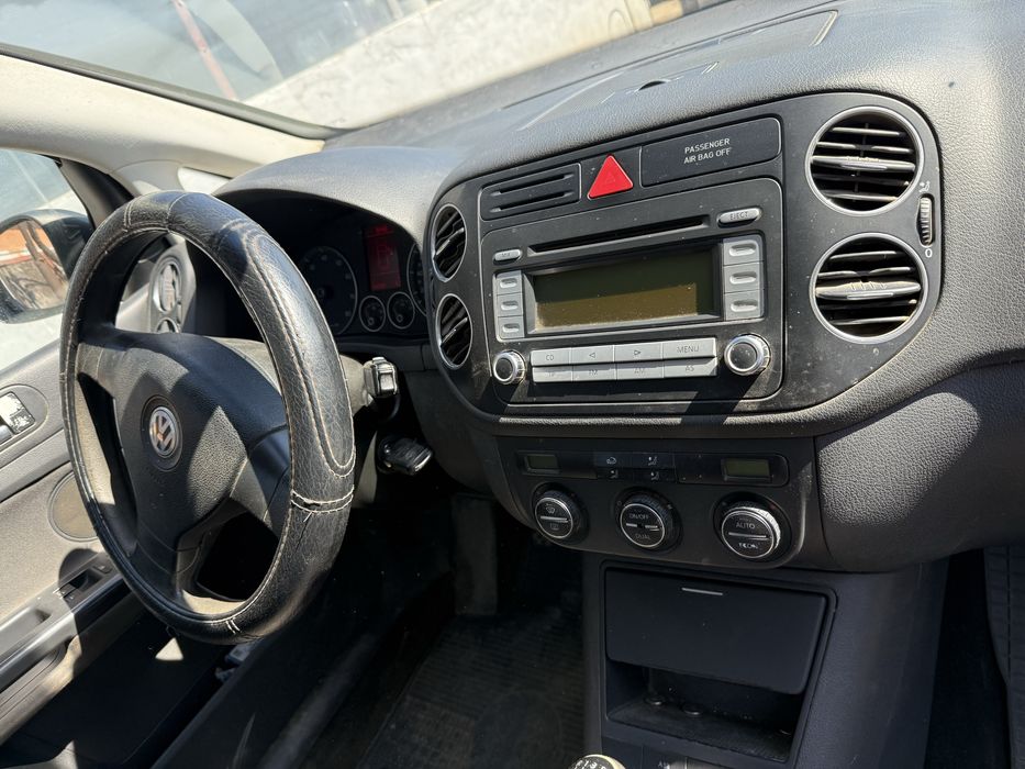 De vanzare golf 5 plus 1.6