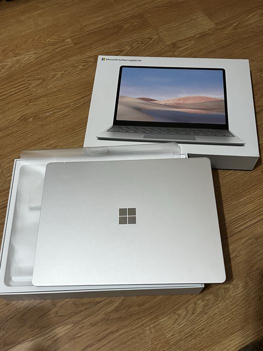 Microsoft Laptop Go Surface Platinium,Touchscreen