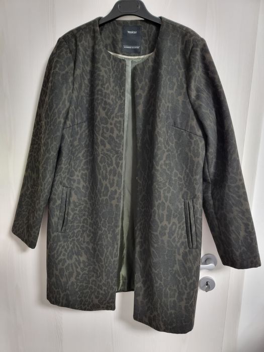 Palton toamna/primăvară C&A nou