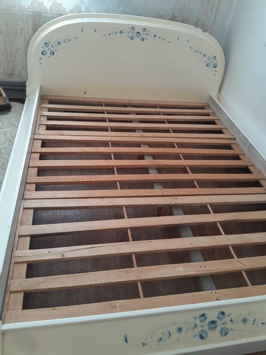 Продам спальный гарнитуры