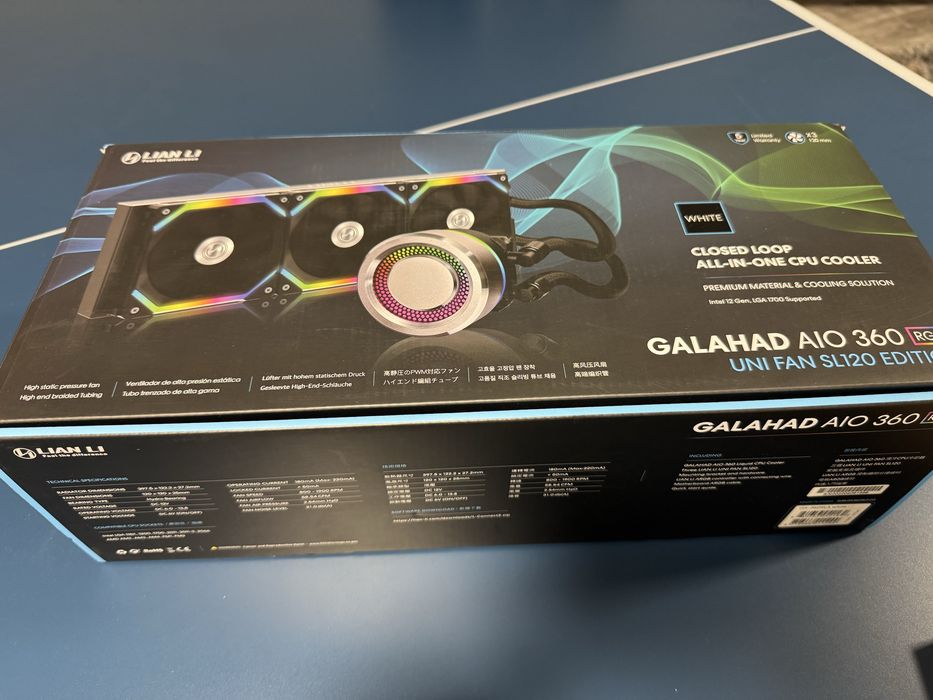 Carcasă PC premium Lian Li O11 Dynamic EVO XL alba + cooler Lian Li AIO