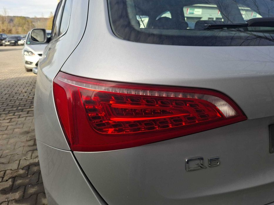 Stop stanga/dreapta Audi Q5 2011 ( Pret pe bucata )