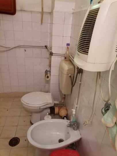 Продава се самостоятелно двуетажно жилище в масивна къща в гр. Попово