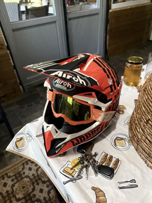 Moto каска размер L