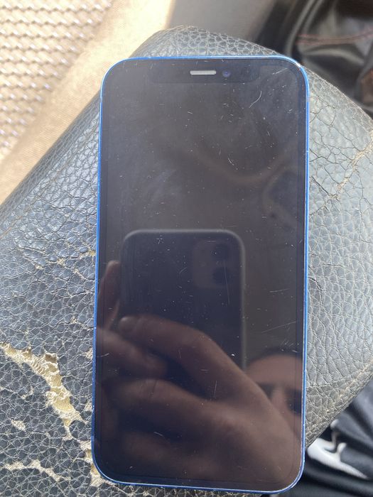 iPhone 12 mini.     .
