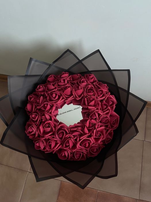 Букети от фоамени рози !!