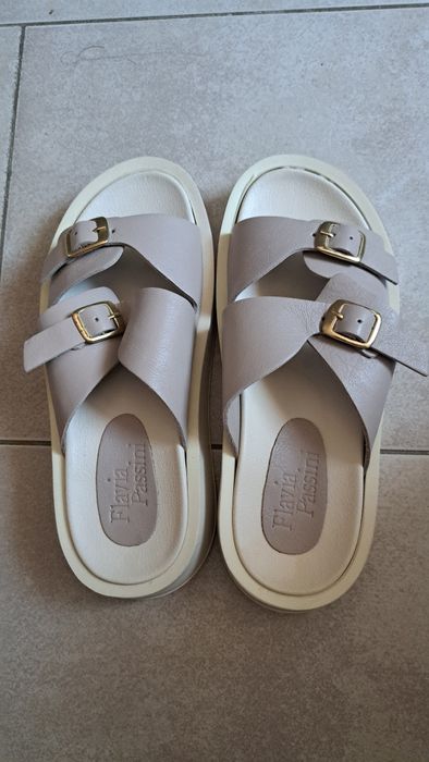 Saboti din piele pentru dama