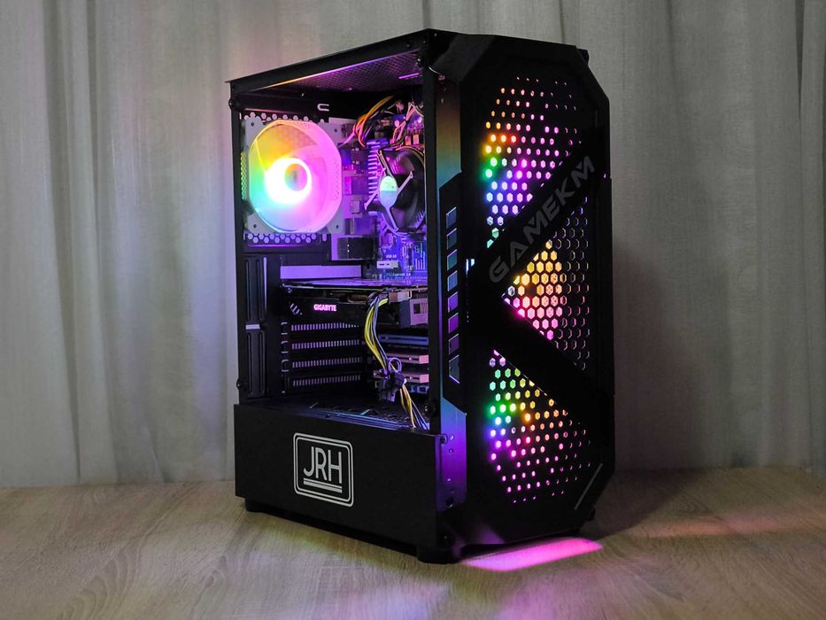 PC Gaming I7 37700 / RX 570 / 16GB RAM / 250 GB SDD / 500GB HDD