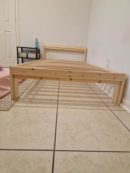 Кровать односпальная