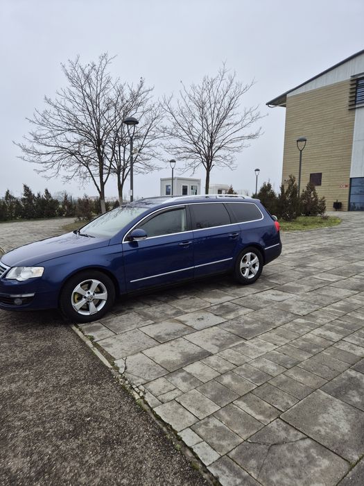 Vând Volkswagen  passat b6