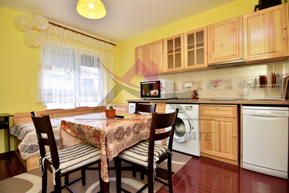 Дава се под наем Двустаен апартамент в Варна, м-т Акчелар - 42 кв.м за 358 € - Снимка #1