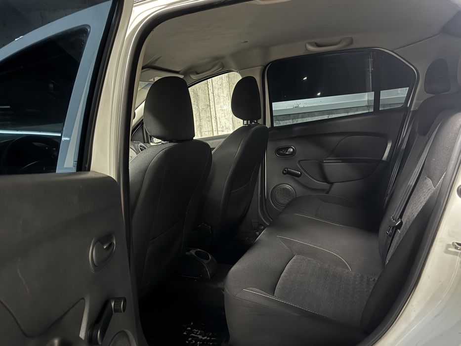 Dacia Logan 2015--motor 1.5 Dci(Diesel)Buton ECO !