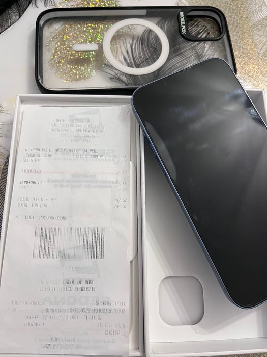 Se vinde iPhone 14 Plus 128 GB blue