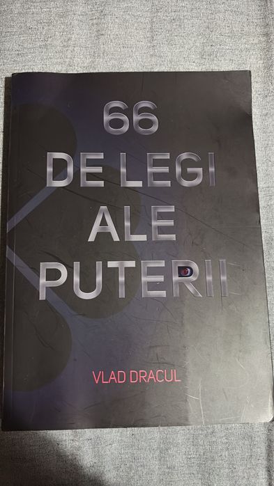 Vand carti in stare foarte buna