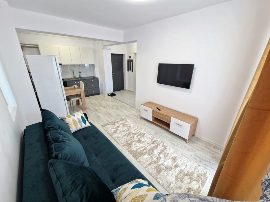 Proprietar inchiriez apart cu 2 camere,utilat si mobilat modern