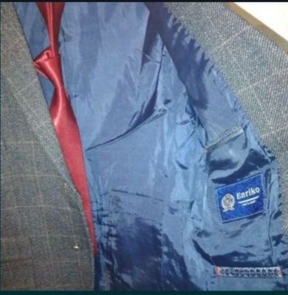 Цена 10000 теңге