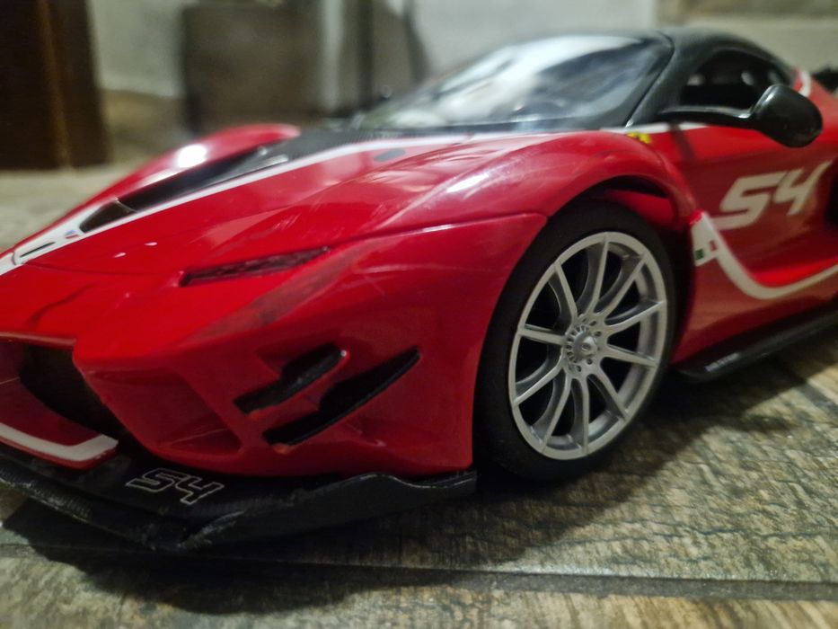 Кола Ferrari колекционерска италианска!