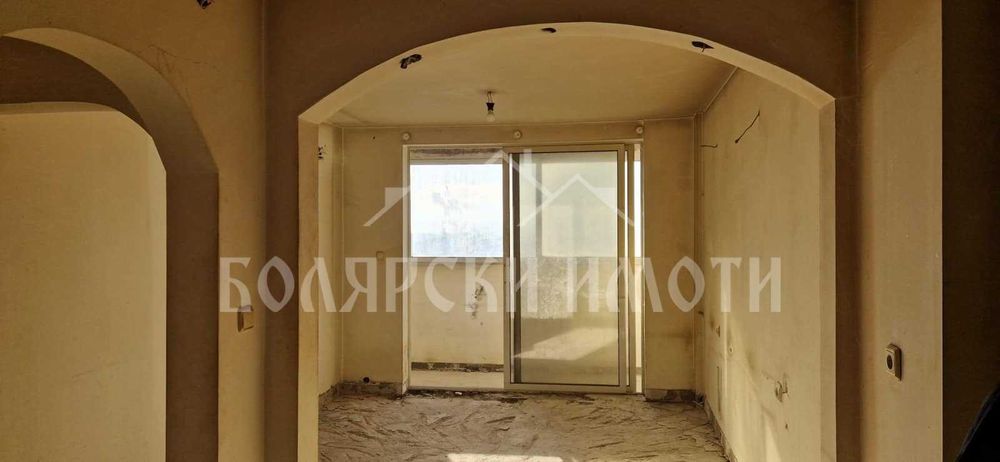 Продава се Тристаен апартамент в Велико Търново, Колю Фичето - 81 кв.м за 1407 €/кв.м - Снимка #4