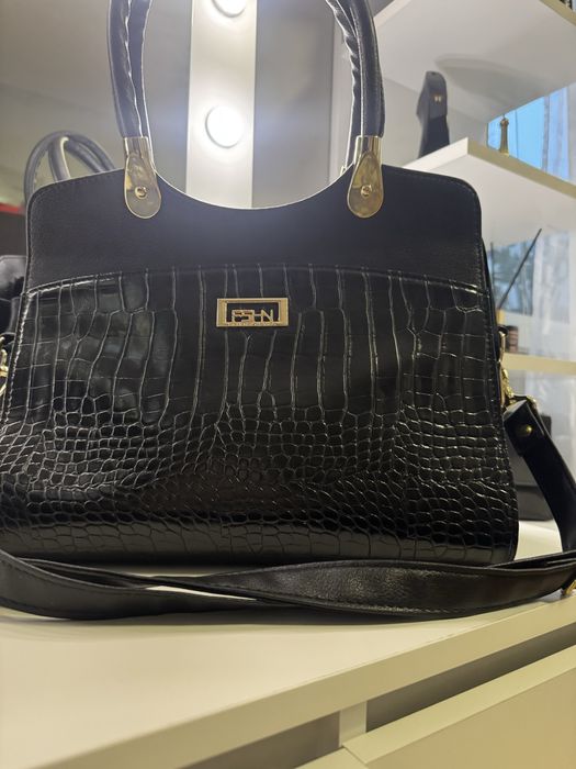 Чисто нова чанта