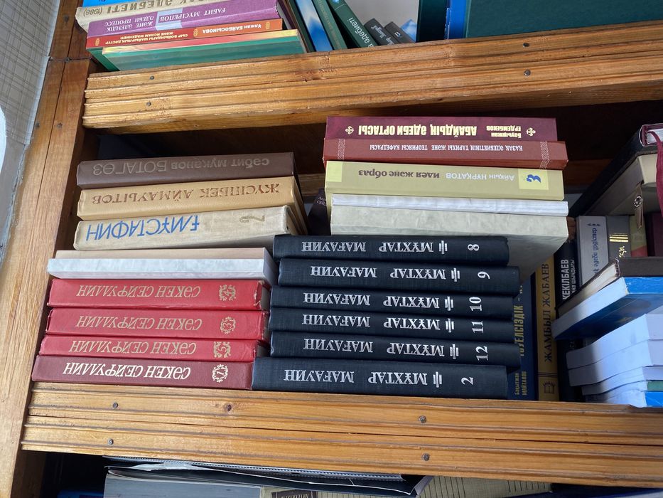 Продам книги разные. Все новые