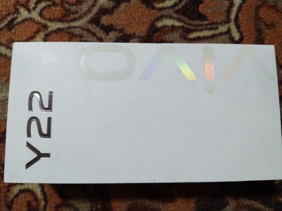 Телефон Виво Y 22