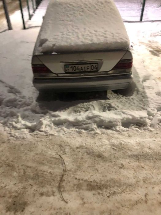 Мерс Е500кабан год 1996обьем 5лит