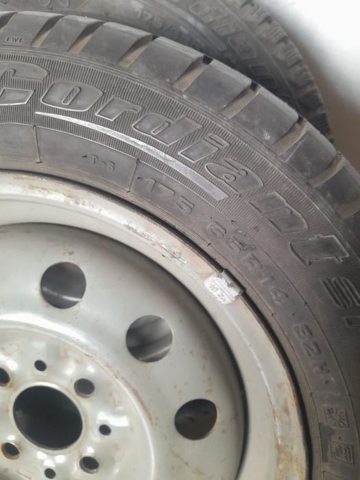 Летни диск с покрышки комплект