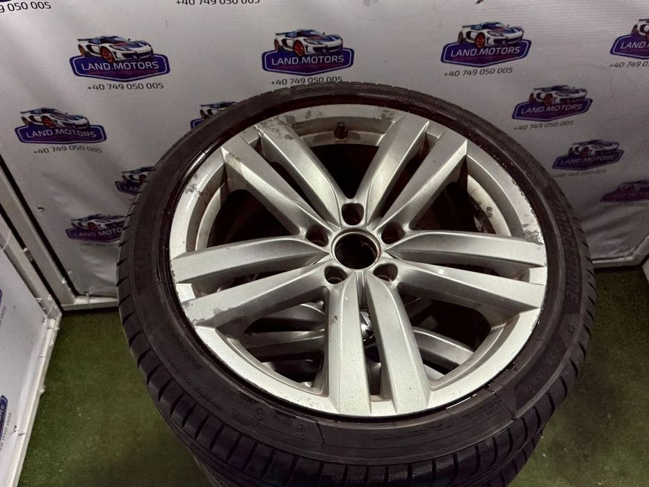 JANTE VOLKSWAGEN R18 / 5x112 / PASSAT B7 / 235/40 R18 95Y / 8JX18HZ ET44 / 3AA601025H+ CAUCIUCURI (X5)