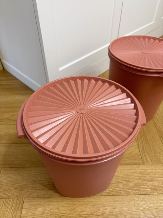 Продам контейнеры Tupperware