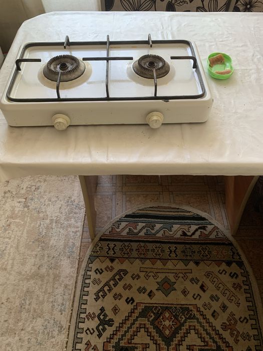Продаю 2 камфорный газ то