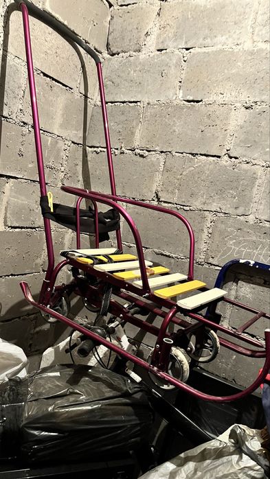 Продам санки с колесами