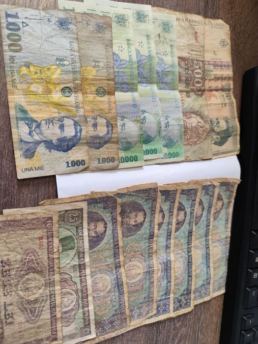 Bancnote si monede vechi