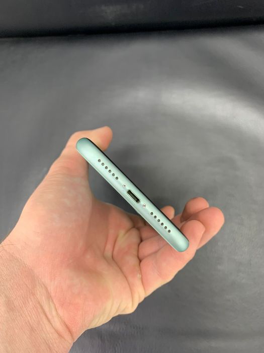 Айфон 11 в идеальном состоянии