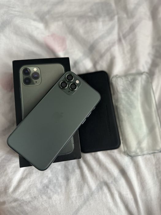 Айфон 11 про в идеале без ремонтов