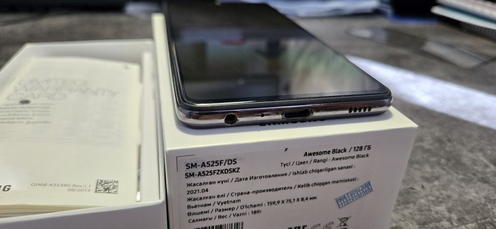 Продам samsung galaxy a52