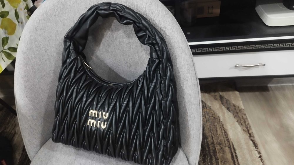 Дамска чанта MIU MIU