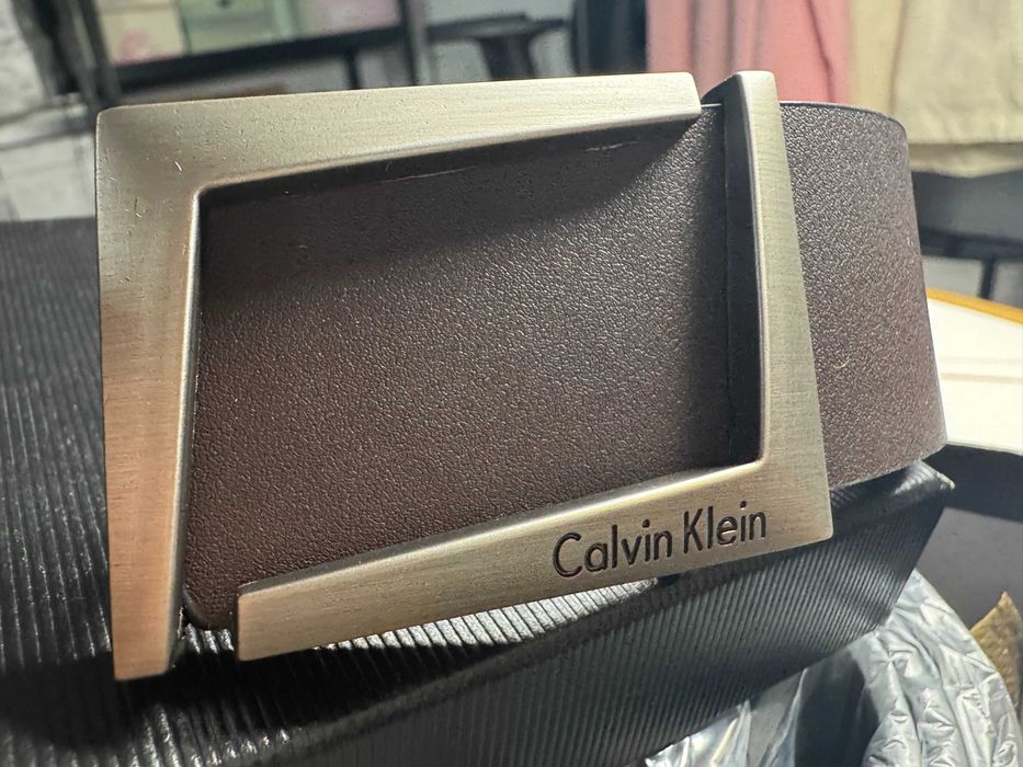 Curea Calvin Klein maro