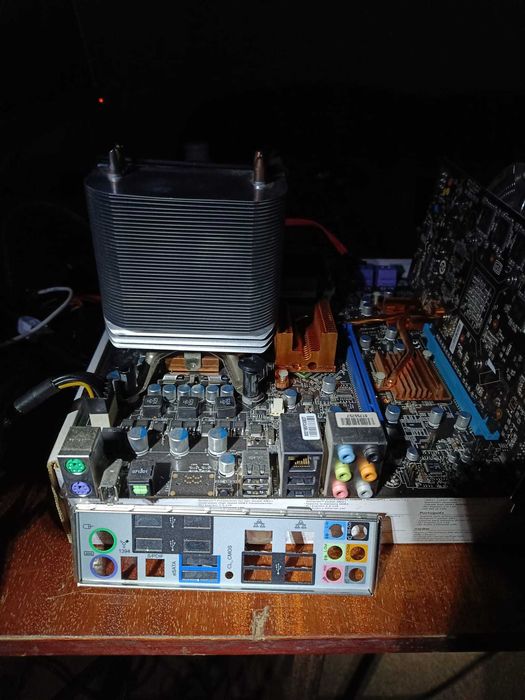 Kit PC Retro-Gaming MSI P7N SLI/Intel Q9550/8 Gb DDR2/ Nvidia N450 GTS