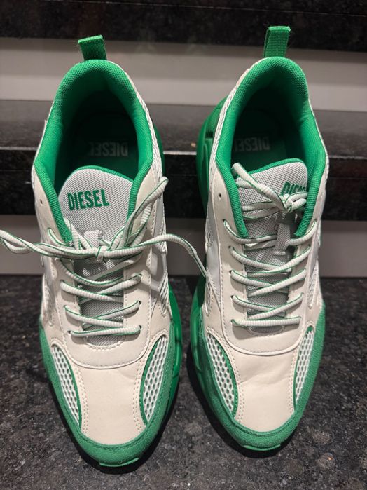 Мъжки Мрежести спортни обувки S-Serendipity с велур и еко кожа
DIESEL