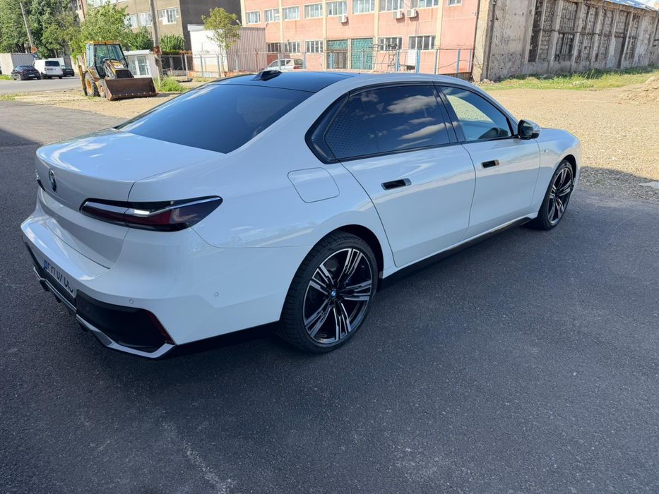 BMW SERIA 7. 40 x