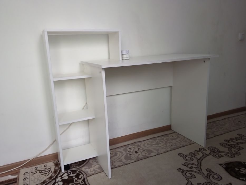 Продам писменный  стол